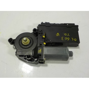 MOTOR ELEVALUNAS TRASERO DERECHO 95562470400 7L0959794 