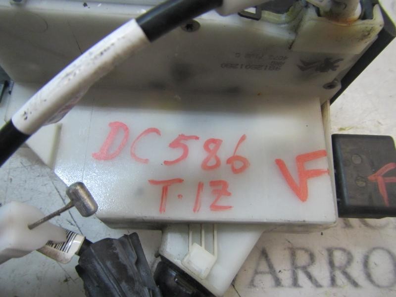 Recambio de cerradura puerta trasera izquierda para peugeot 208 style referencia OEM IAM   