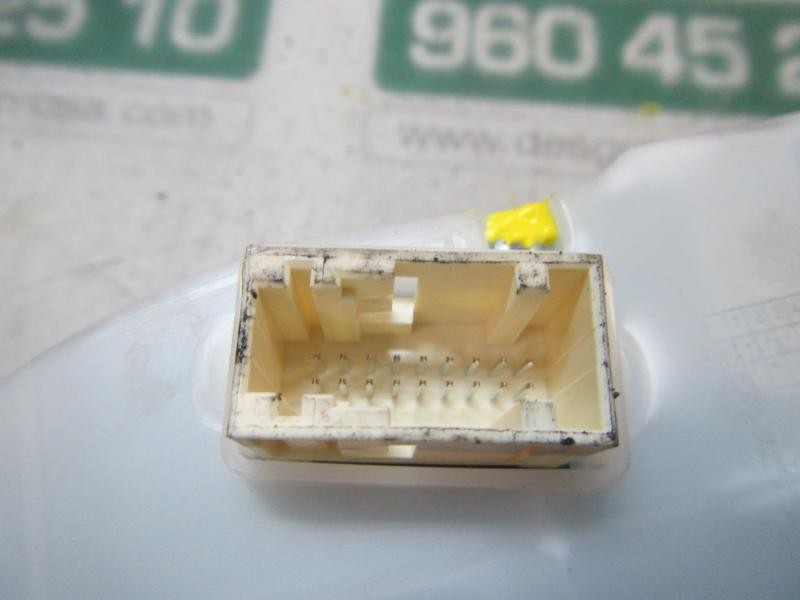 Recambio de cuadro instrumentos para peugeot 208 style referencia OEM IAM   