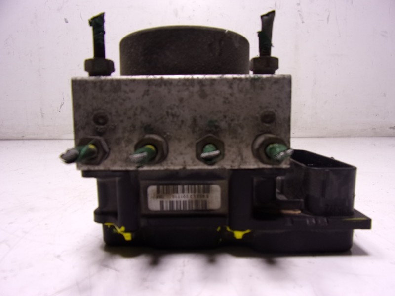 Recambio de abs para dacia duster ambiance 4x2 referencia OEM IAM 6001551520 5653L3031110 