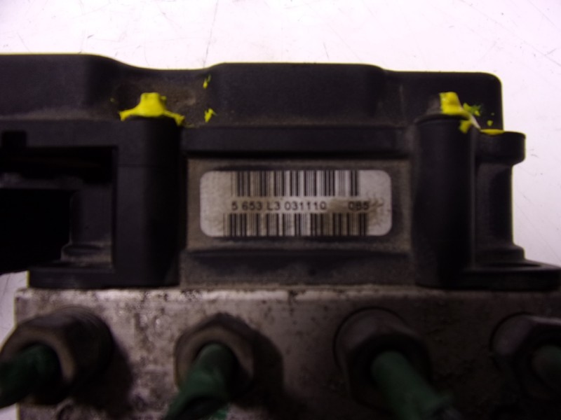 Recambio de abs para dacia duster ambiance 4x2 referencia OEM IAM 6001551520 5653L3031110 