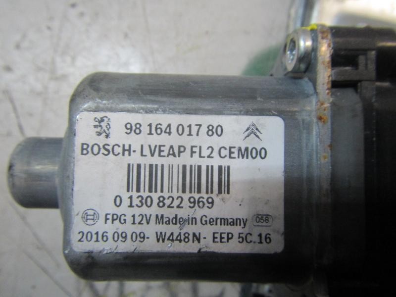 Recambio de elevalunas delantero izquierdo para peugeot 208 style referencia OEM IAM   