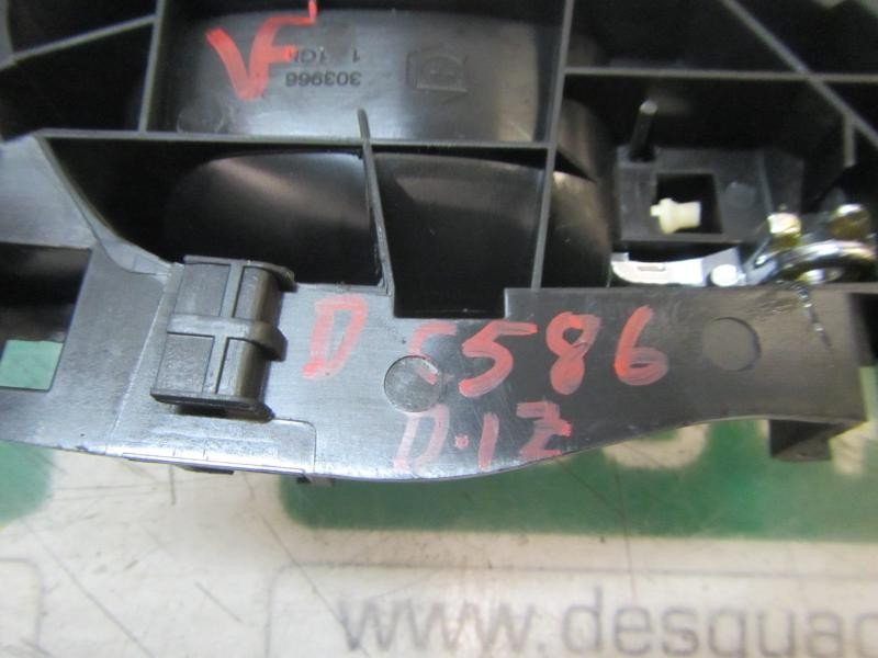 Recambio de maneta interior delantera izquierda para peugeot 208 style referencia OEM IAM   