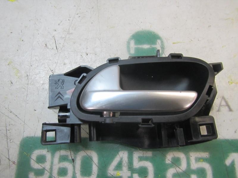 Recambio de maneta interior trasera izquierda para peugeot 208 style referencia OEM IAM   