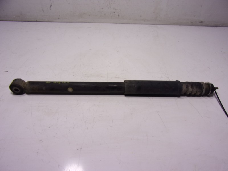 Recambio de amortiguador trasero derecho para dacia duster ambiance 4x2 referencia OEM IAM 562105043R 562105043R 