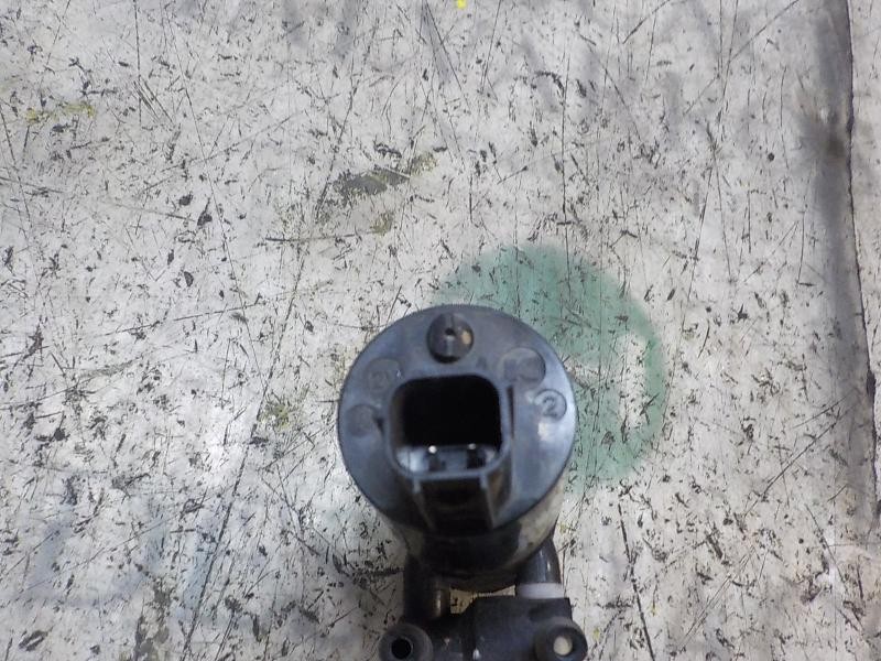 Recambio de bomba limpia para ford fiesta (ccn) trend referencia OEM IAM 2022321  