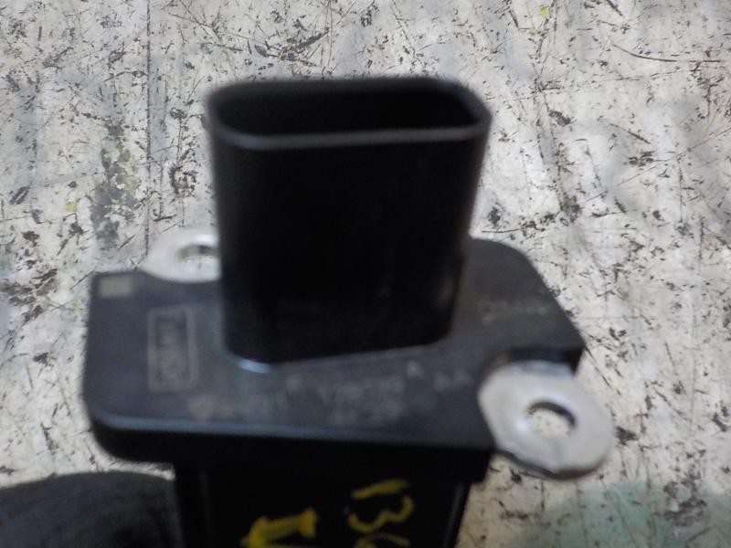 Recambio de caudalimetro para ford fiesta (ccn) trend referencia OEM IAM 1516668  