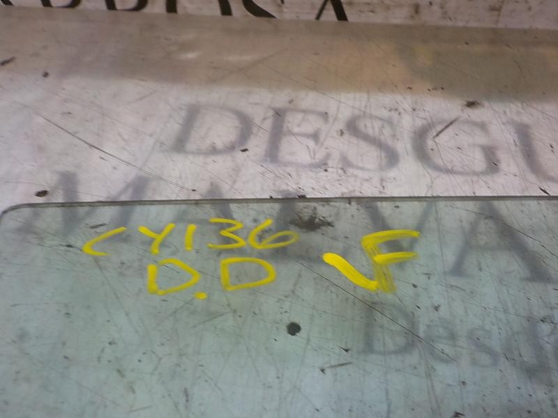 Recambio de cristal puerta delantero derecho para ford fiesta (ccn) trend referencia OEM IAM 1801401  