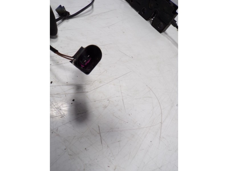 Recambio de cerradura capot para audi tt (8j3/8j9) 2.0 16v tfsi referencia OEM IAM 8J0823509A 8J0823509A 