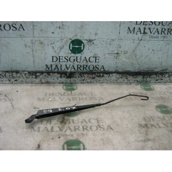 BRAZO LIMPIA DELANTERO DERECHO 