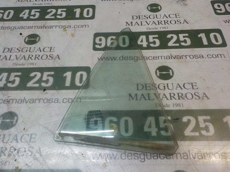 Recambio de cristal custodia trasero derecho para toyota auris 1.4 turbodiesel cat referencia OEM IAM 6812302170  