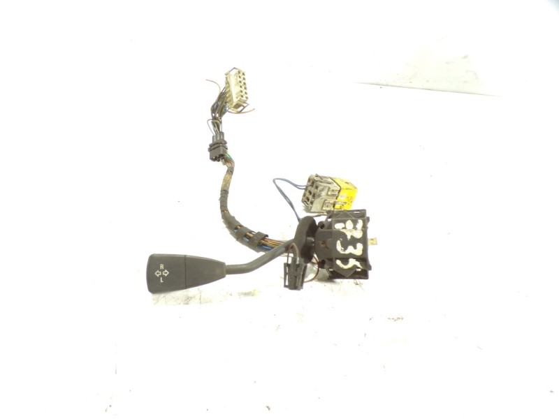 Recambio de mando intermitentes para bmw serie 5 berlina (e34) 525i (141kw) referencia OEM IAM 61311382858  