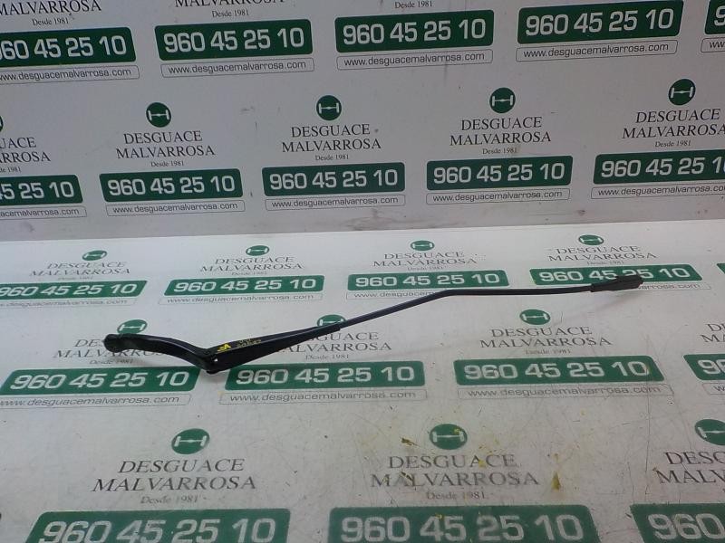 Recambio de brazo limpia delantero derecho para opel corsa e selective referencia OEM IAM 13284134  