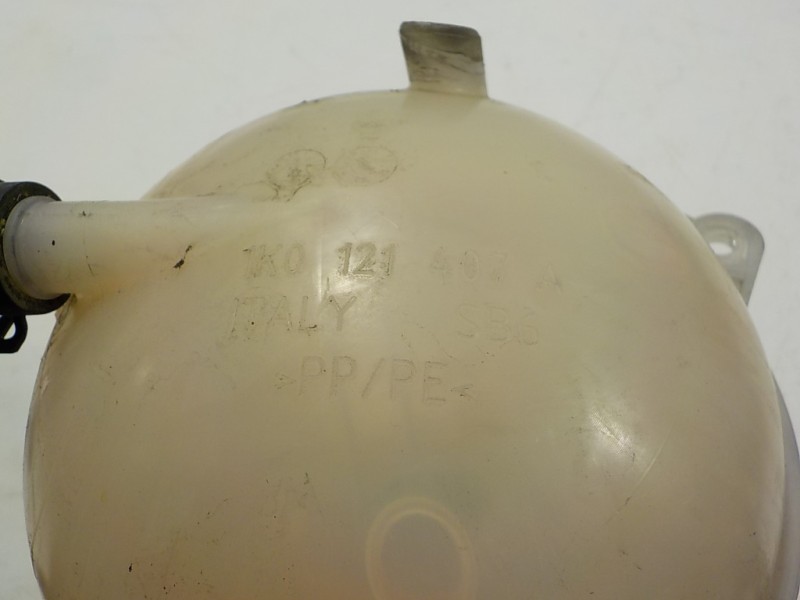 Recambio de deposito expansion para volkswagen scirocco (138) 2.0 tdi referencia OEM IAM 1K0121407A 1K0121407A 