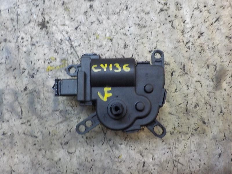 Recambio de motor electrico para ford fiesta (ccn) trend referencia OEM IAM 1778980 8V5119B634AA 