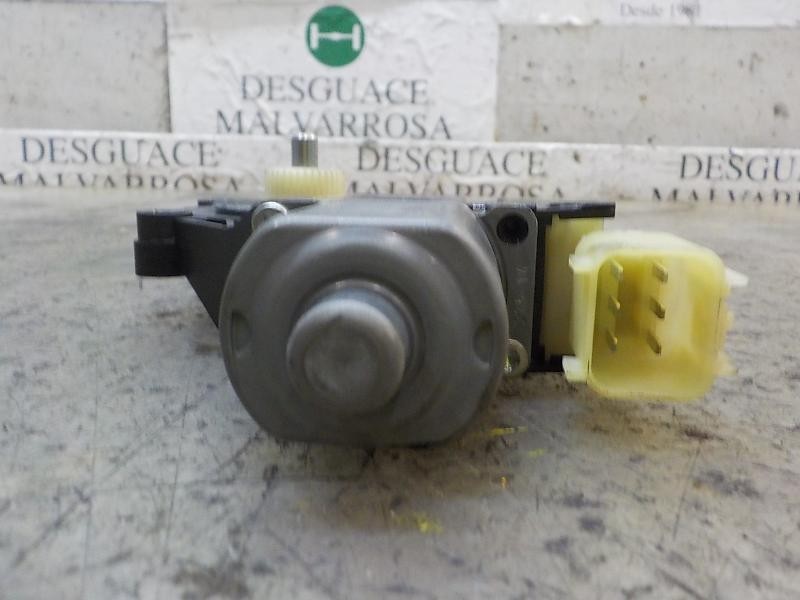 Recambio de motor elevalunas delantero derecho para ford fiesta (ccn) trend referencia OEM IAM 1852734  