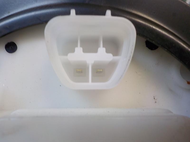 Recambio de aforador para toyota rav 4 advance hybrid referencia OEM IAM 7702442110 7770442080 