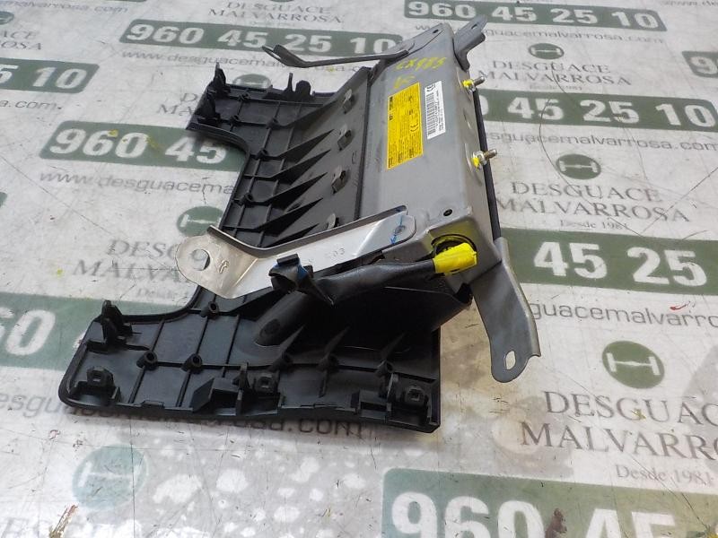 Recambio de airbag lateral izquierdo para toyota rav 4 advance hybrid referencia OEM IAM 7390042031C0  