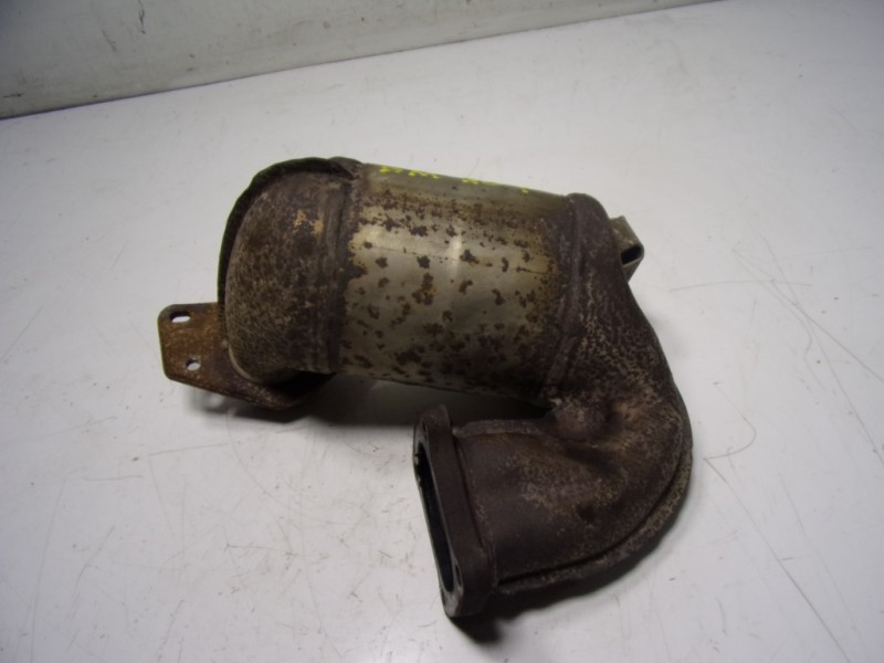 Recambio de catalizador para dacia duster ambiance 4x2 referencia OEM IAM 8201030945 8201030945 