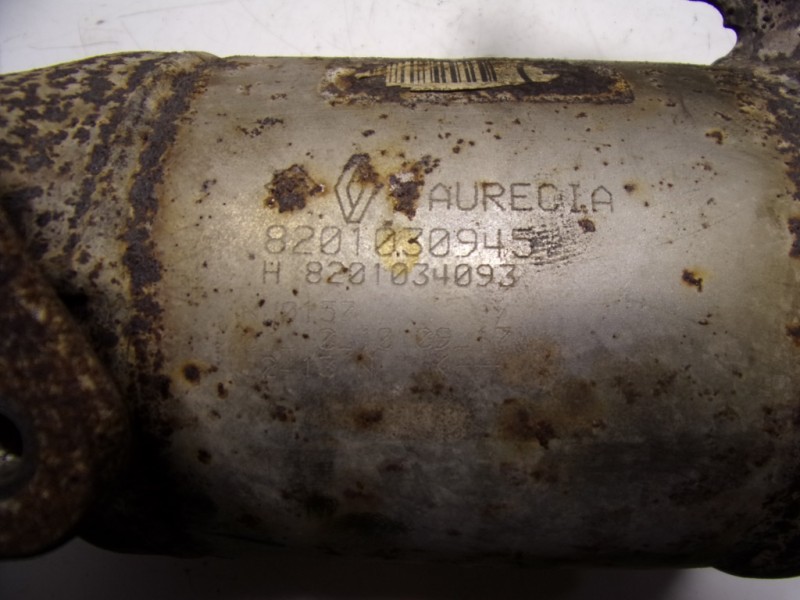 Recambio de catalizador para dacia duster ambiance 4x2 referencia OEM IAM 8201030945 8201030945 