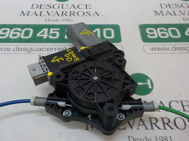 Recambio de elevalunas delantero derecho para opel corsa e selective referencia OEM IAM 13447039  