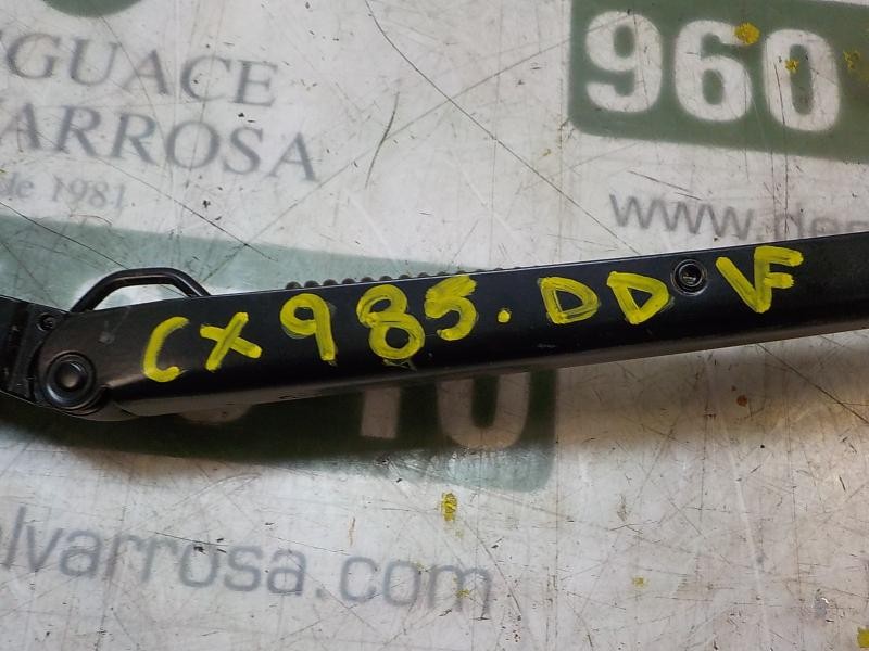 Recambio de brazo limpia delantero derecho para toyota rav 4 advance hybrid referencia OEM IAM 8521142140  