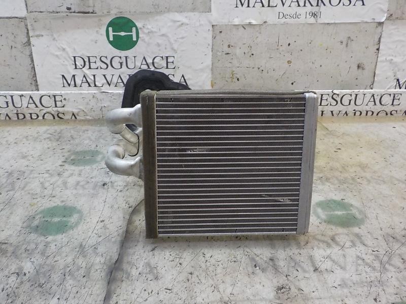 Recambio de radiador calefaccion / aire acondicionado para ford fiesta (ccn) trend referencia OEM IAM 1743436  