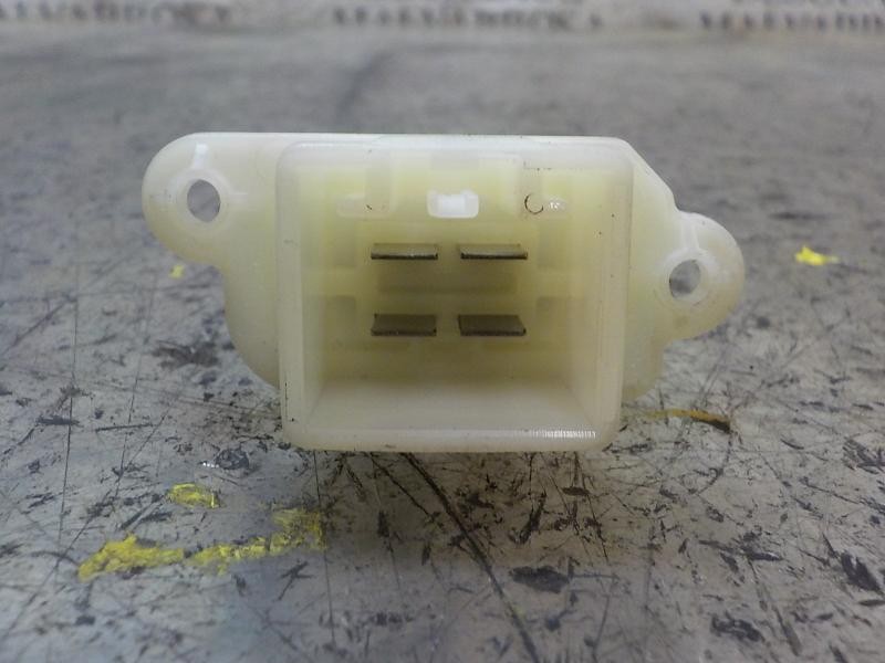 Recambio de resistencia calefaccion para ford fiesta (ccn) trend referencia OEM IAM 1855157 3U43146652A 