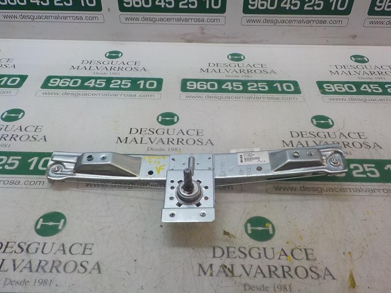 Recambio de elevalunas trasero derecho para opel corsa e selective referencia OEM IAM 13188504  