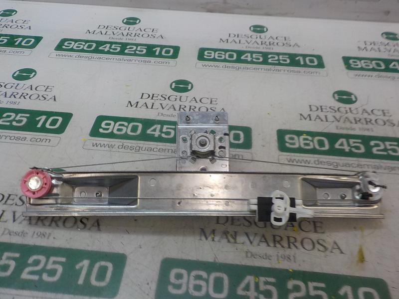 Recambio de elevalunas trasero derecho para opel corsa e selective referencia OEM IAM 13188504  