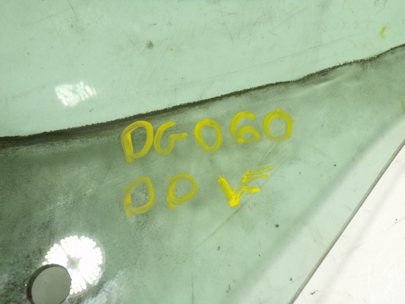 Recambio de cristal puerta delantero derecho para ford transit courier 1.5 tdci cat referencia OEM IAM   