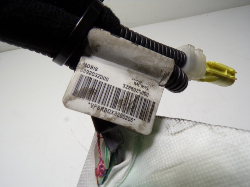 Recambio de airbag lateral delantero derecho para hyundai i40 1.7 crdi cat referencia OEM IAM 889203Z000 889203Z000 