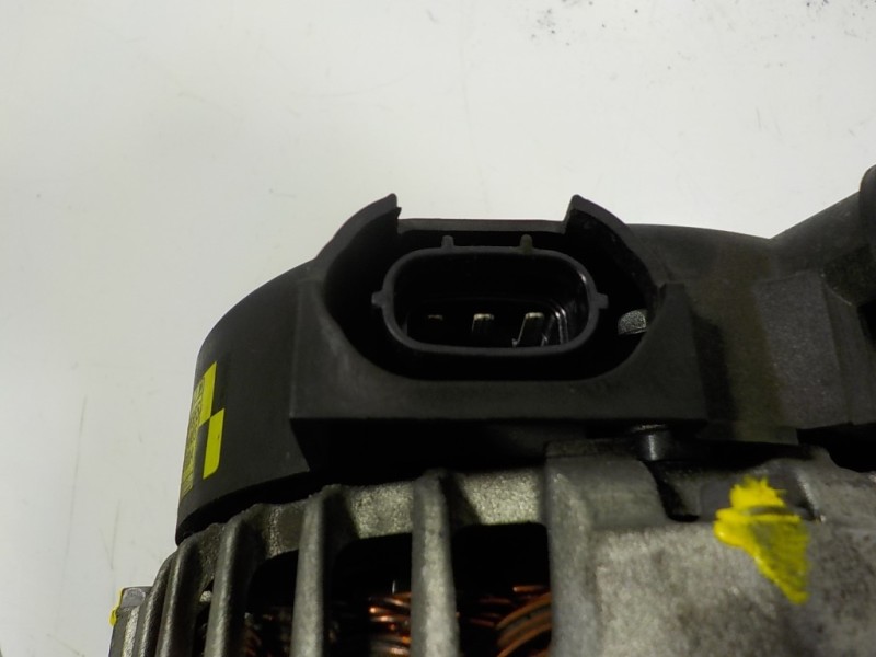 Recambio de alternador para hyundai i40 1.7 crdi cat referencia OEM IAM 373002A805 373002A805 373002A800