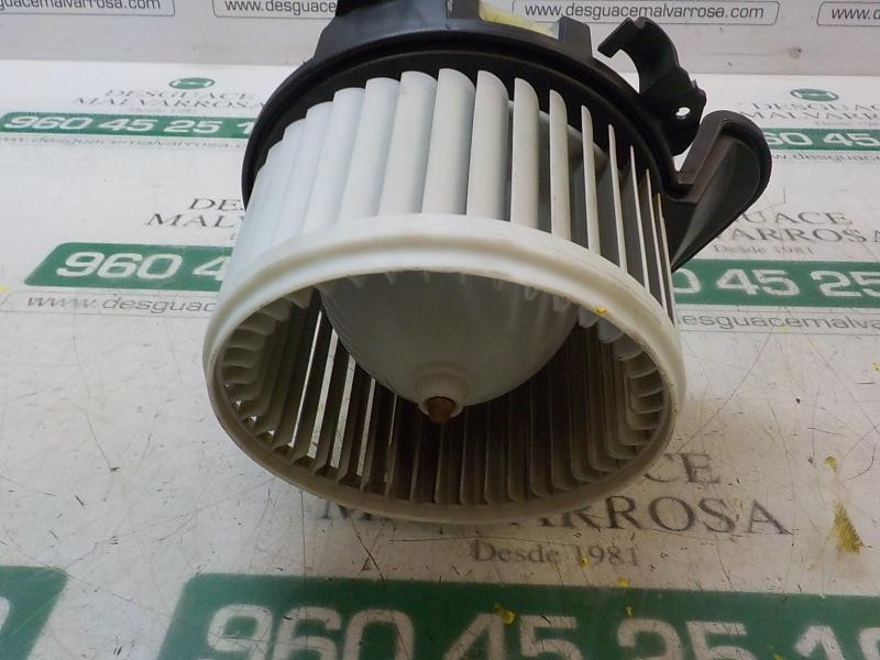Recambio de motor calefaccion para opel corsa e selective referencia OEM IAM 13335075 13335075 