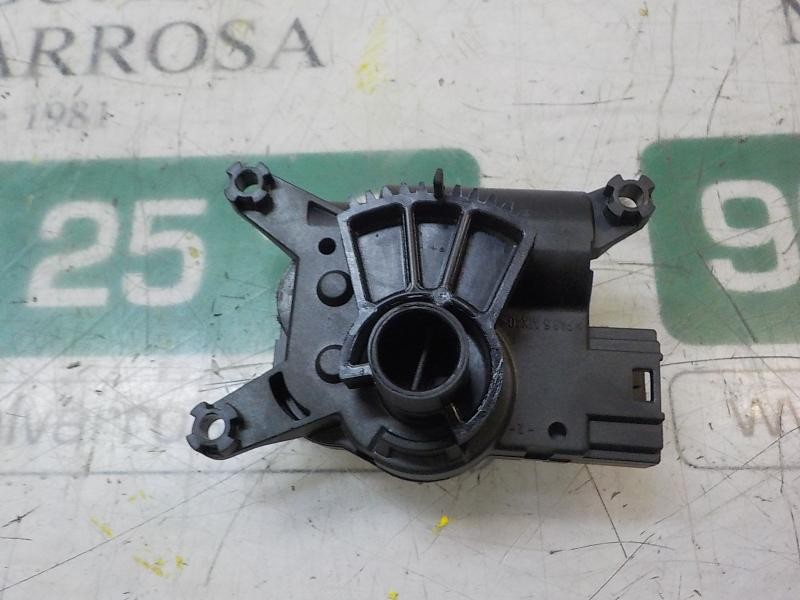 Recambio de motor electrico para opel corsa e selective referencia OEM IAM 55702411 A21000700 