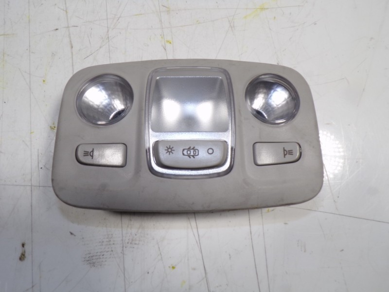 Recambio de piloto interior para toyota proace city 1.5 dci referencia OEM IAM  96721407BJ 