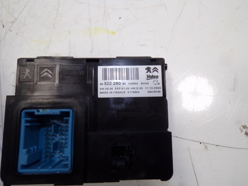 Recambio de modulo electronico para toyota proace city 1.5 dci referencia OEM IAM  9832228080 