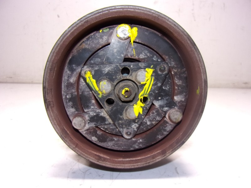 Recambio de compresor aire acondicionado para dacia duster ambiance 4x2 referencia OEM IAM 926006229R 926006229R 