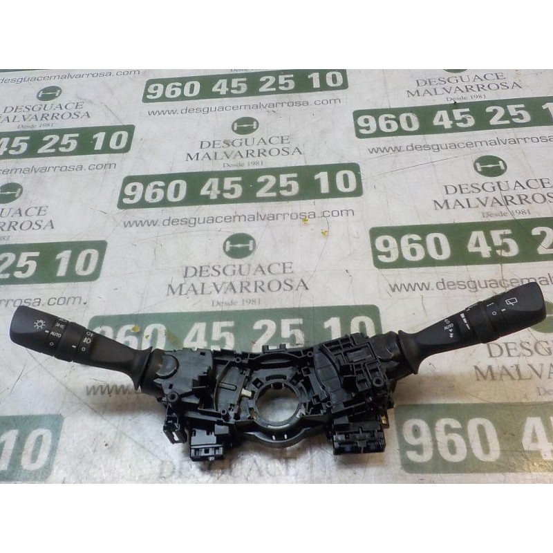 Recambio de mando luces para toyota rav 4 advance hybrid referencia OEM IAM 8414033250  