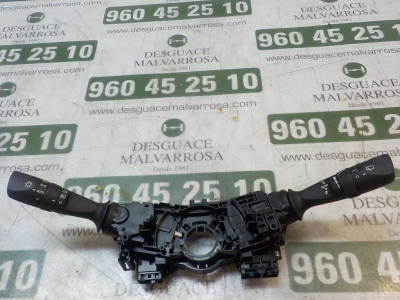 Recambio de mando luces para toyota rav 4 advance hybrid referencia OEM IAM 8414033250  