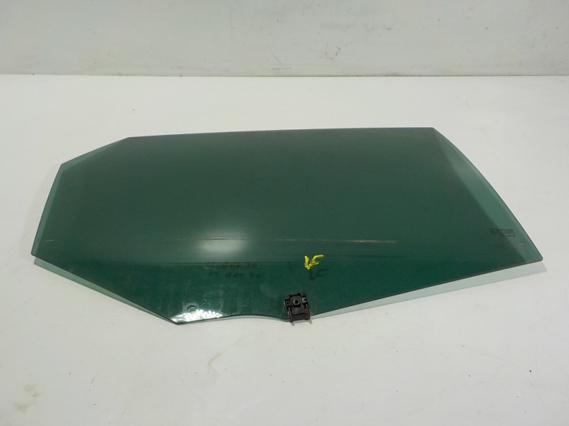 Recambio de cristal puerta trasero derecho para ds 5 1.6 blue-hdi fap referencia OEM IAM 9687045280  