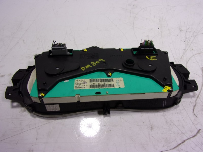 Recambio de cuadro instrumentos para dacia duster ambiance 4x2 referencia OEM IAM 248104707R 248100029R 