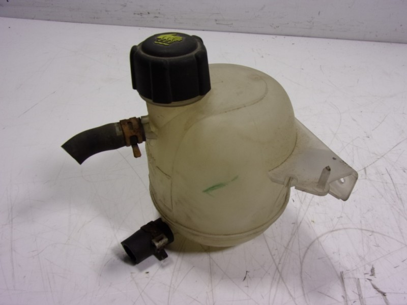 Recambio de deposito expansion para dacia duster ambiance 4x2 referencia OEM IAM 7701470460 8200766826 