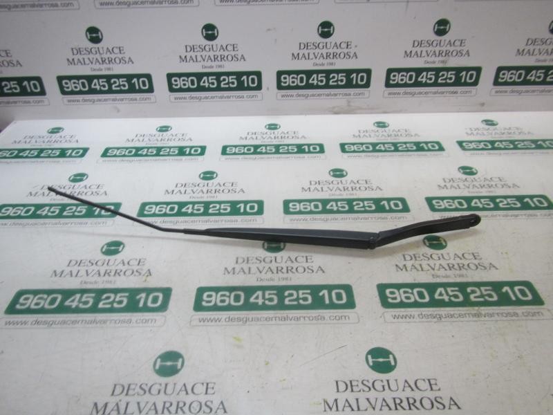 Recambio de brazo limpia delantero derecho para renault clio iv business referencia OEM IAM   