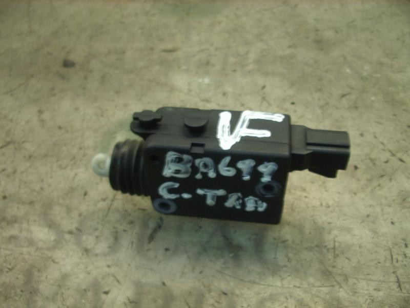 Recambio de motor c/c porton para opel vectra b berlina 1.8 16v cat referencia OEM IAM   