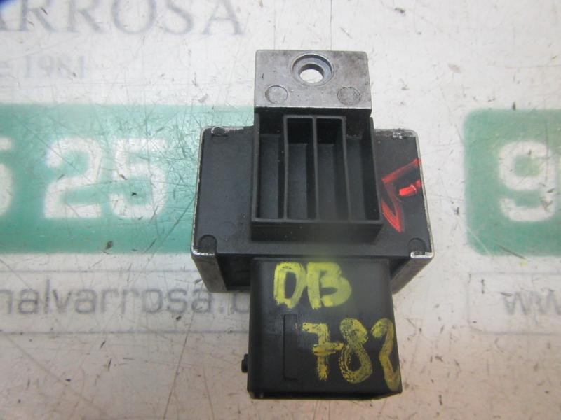 Recambio de caja precalentamiento para dacia sandero básico referencia OEM IAM 8200859243 8200859243 
