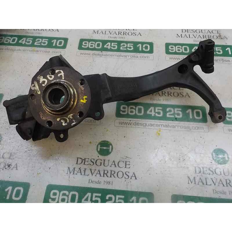 Recambio de mangueta delantera izquierda para audi a4 berlina (b5) 2.6 referencia OEM IAM 8D0407257AM  