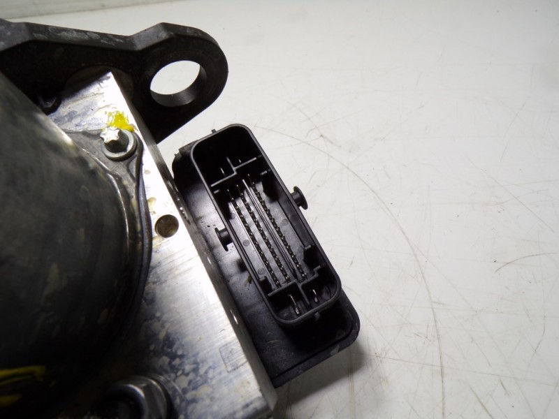 Recambio de abs para skoda kamiq (nw4) 1.0 tsi referencia OEM IAM 2Q0614517APBEF 2Q0614517AP 