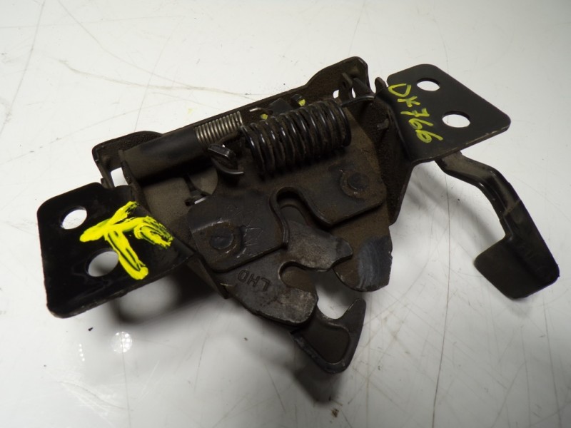 Recambio de cerradura capot para hyundai i40 1.7 crdi cat referencia OEM IAM 811303Z000  