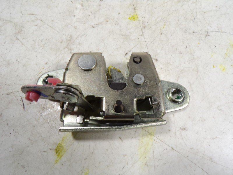 Recambio de cerradura maletero / porton para toyota hilux (3b/3c/3d) doble cabina referencia OEM IAM 657800K010  